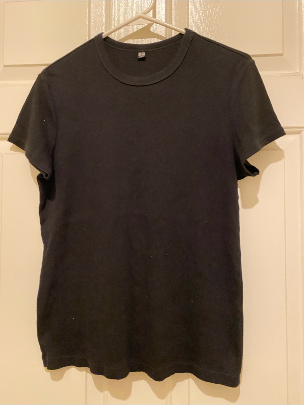 Uniqlo   Black  T shirt